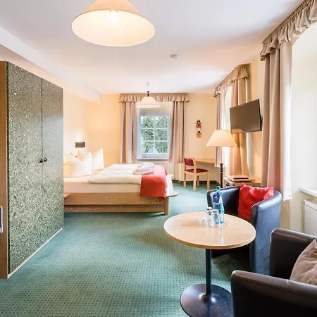 Purschenstein Hotel *